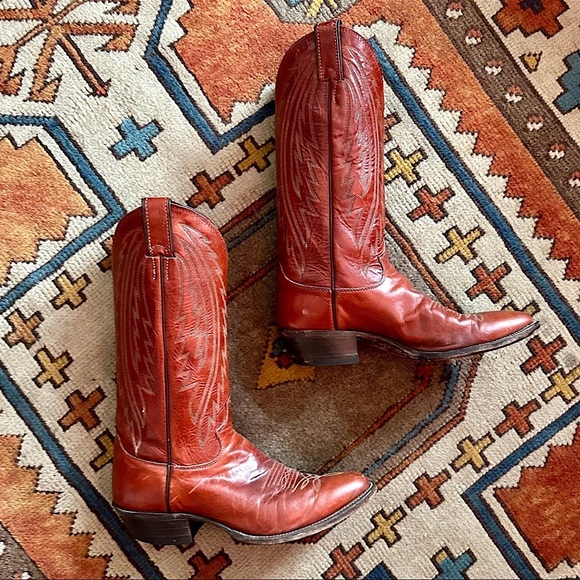 Justin Western Cowboy Boots in Red/Brown Cognac